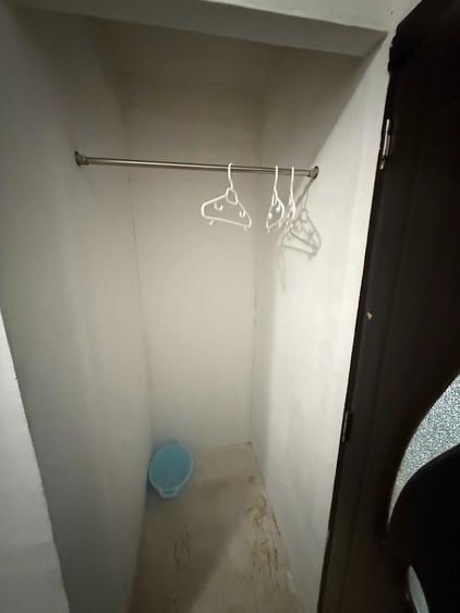 Garsonieră decomandată în Titan