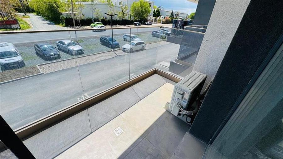 Apartament cu 2 camere decomandat, mobilat în Sud