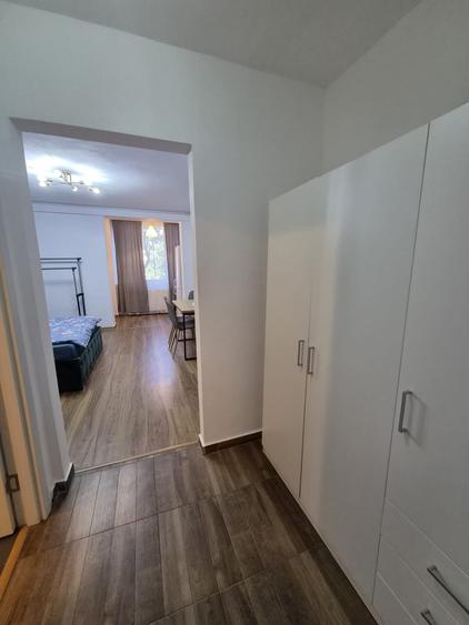 Garsonieră decomandată în Central