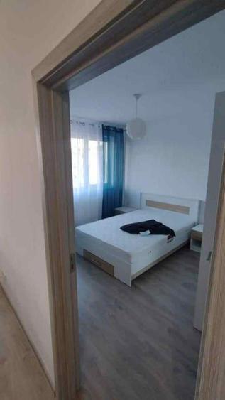 Apartament cu 3 camere semidecomandat, mobilat în Florești — fotografia 2