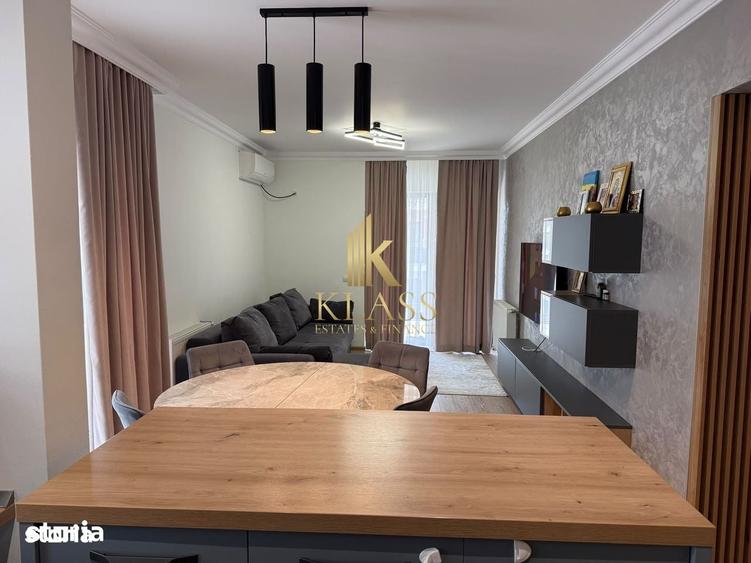 Apartament cu 4 camere în Drumul Taberei