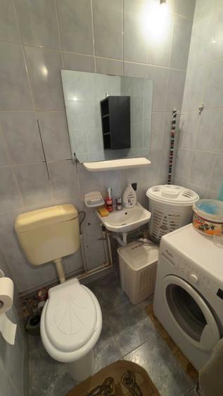 Apartament cu 3 camere semidecomandat în Militari