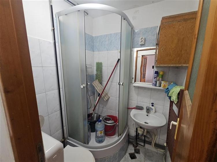 Garsonieră decomandată în Calea Caransebeșului