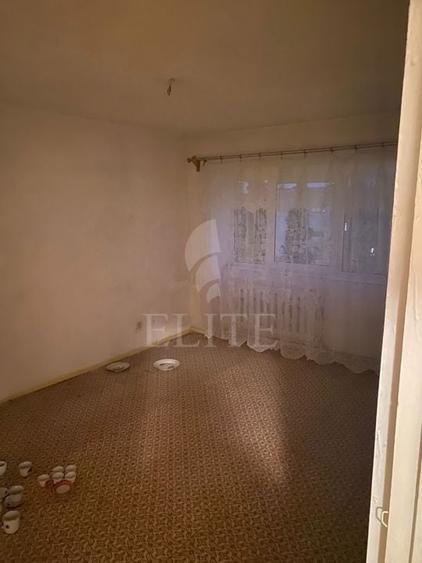 Apartament cu 3 camere decomandat în Zorilor