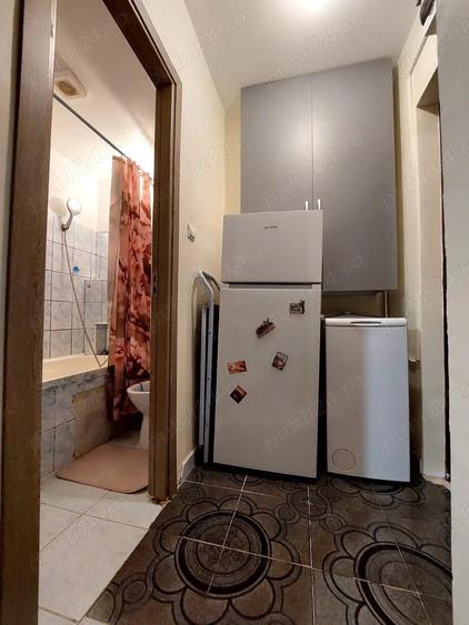 Garsonieră decomandată în UMT