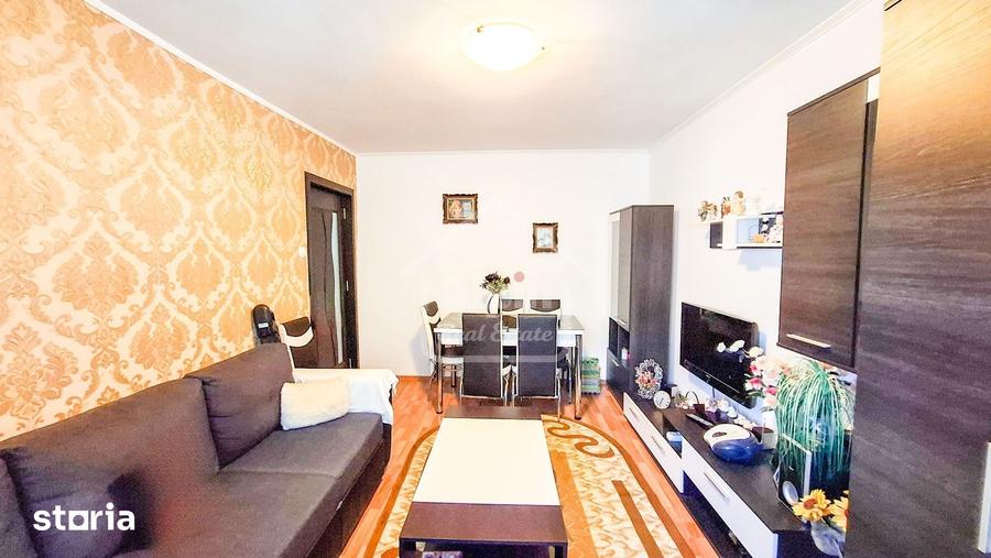 Apartament cu 3 camere decomandat, mobilat în Astra
