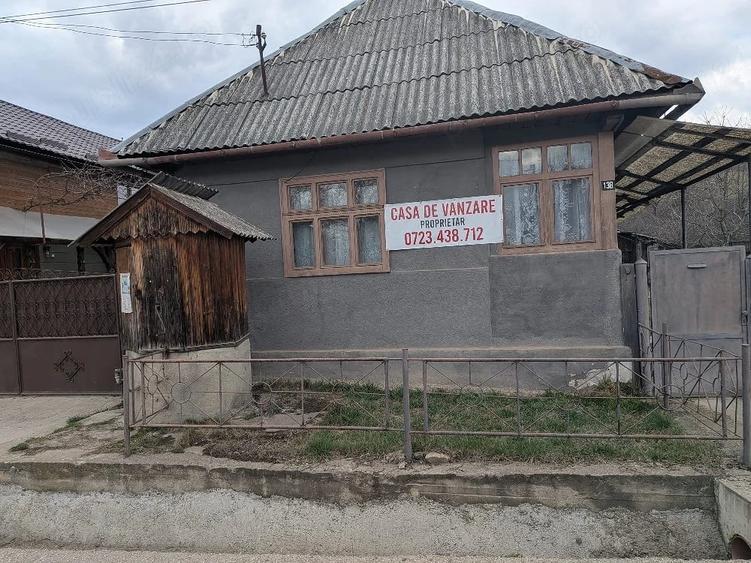Casă cu Teren 1000 Mp în Călata