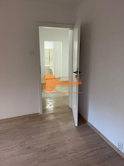 Apartament cu 2 camere decomandat în Apusului