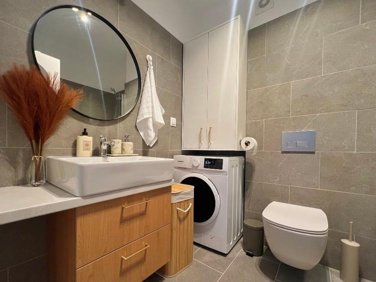 Apartament cu 2 camere semidecomandat, mobilat în Chitila