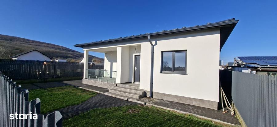 Casă cu 3 camere cu Teren 270 Mp în Central