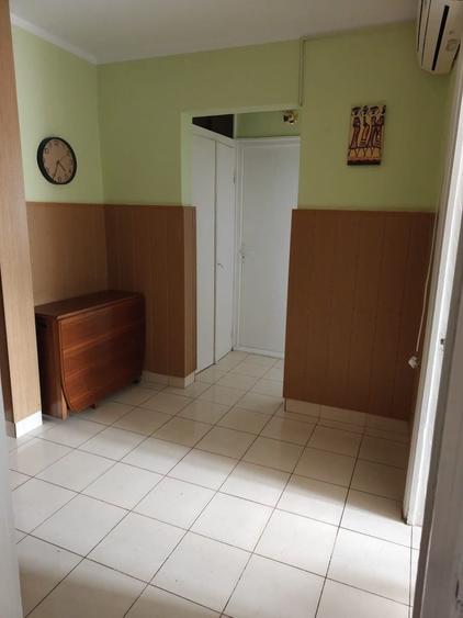 Apartament cu 2 camere decomandat în Micro 17