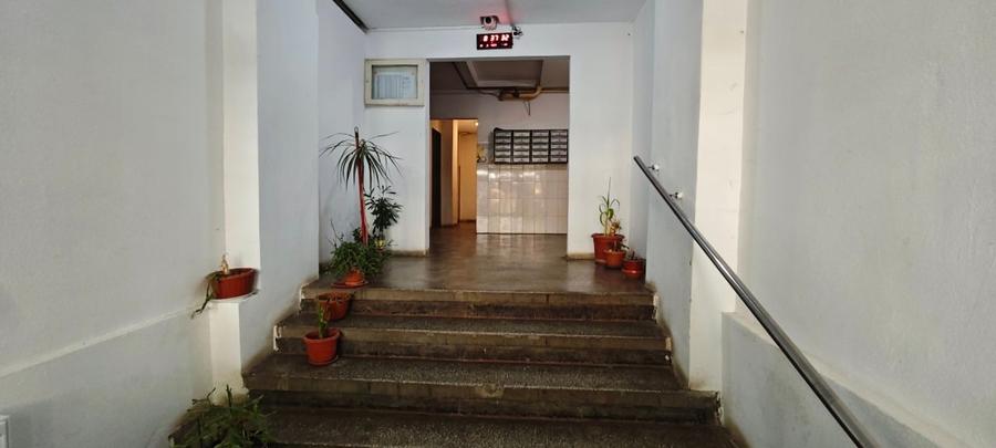 Apartament cu 2 camere decomandat în Sebastian