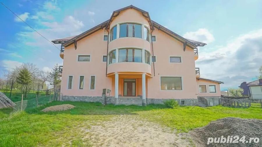 Spațiu comercial, de 760 mp, în Predeluț