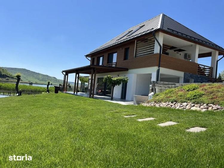 Vila moderna cu piscina pe lac l la cheie l 2530 mp teren l Geaca-CLuj - 7