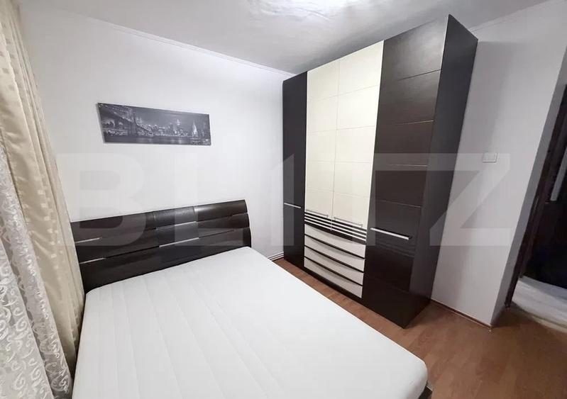 Apartament cu 3 camere decomandat, mobilat în Nicolina