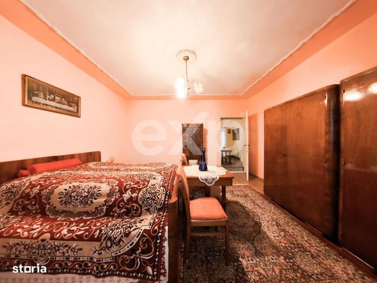 Casă cu 4 camere în Central