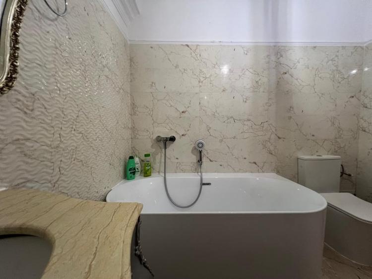 Apartament cu 2 camere decomandat, mobilat în P-ța Ovidiu