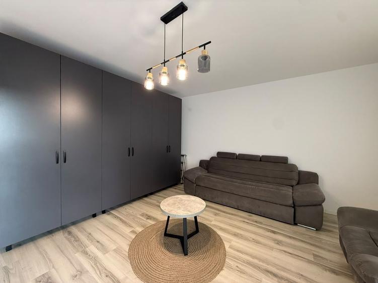 Apartament cu 2 camere decomandat, mobilat în Sisești