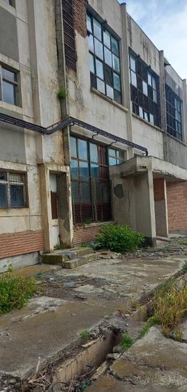 Spațiu comercial, de 20,317 mp, în Periferie