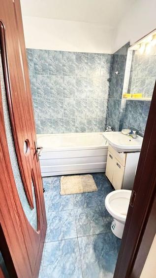 Apartament cu 2 camere decomandat, mobilat în Central