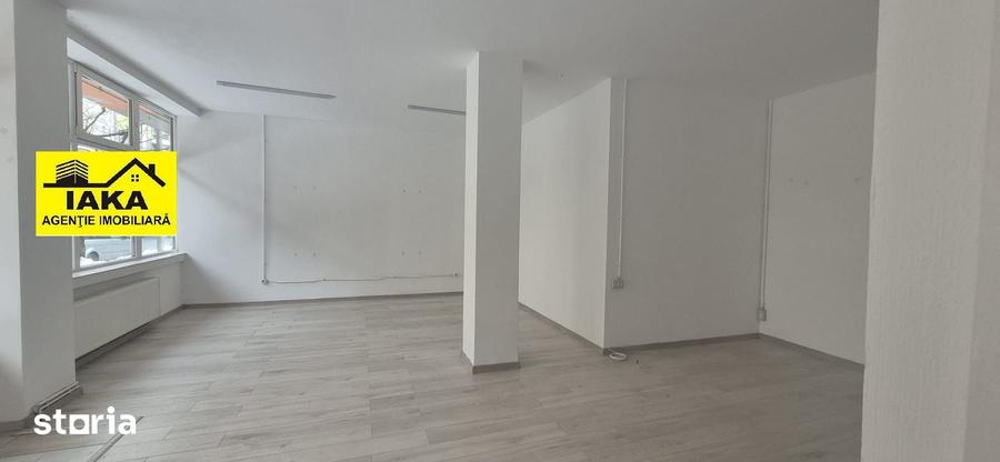 Spațiu comercial, de 82 mp, în Central