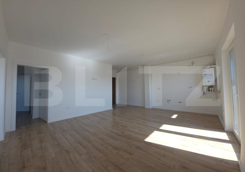 Apartament cu 3 camere semidecomandat în Nord