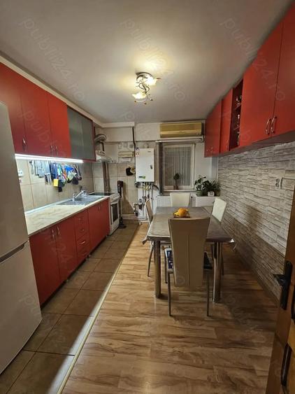 Vand apartament 3 camere, sos. Bucuresti - 6