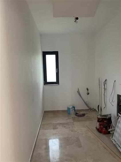 Casă individuală cu 4 camere cu Teren 8000 Mp în Câmpuri