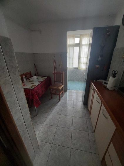 Apartament cu 3 camere decomandat în Alecu Russo