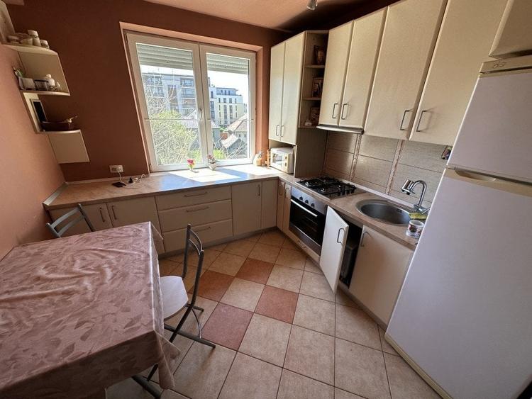Apartament cu 3 camere în Central