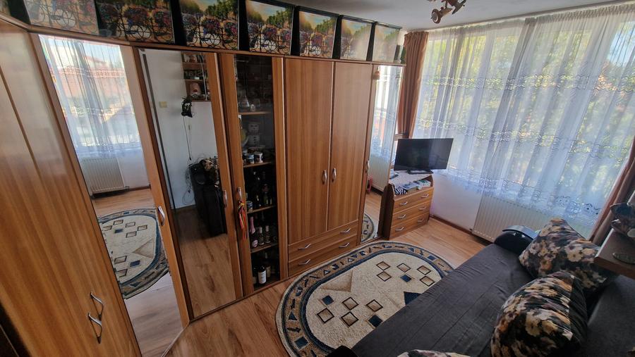 Garsonieră decomandată în Astra