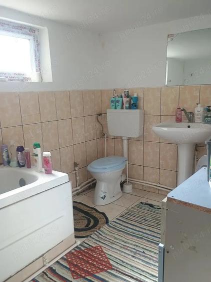 Casă cu 3 camere cu Teren 2476 Mp în Poșta Câlnău