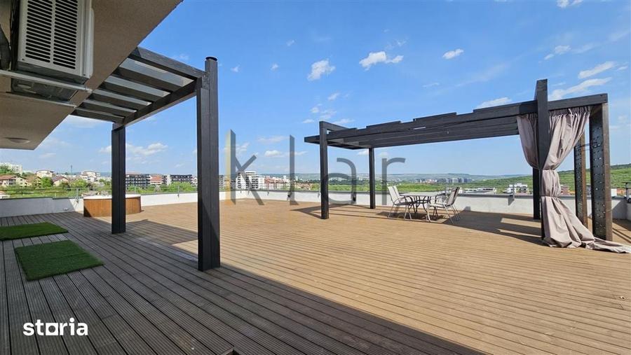 Apartament cu 4 camere semidecomandat în Borhanci