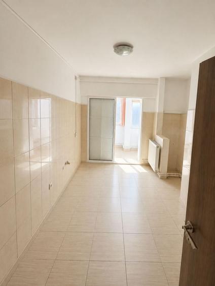 Apartament cu 2 camere decomandat în Tomis II