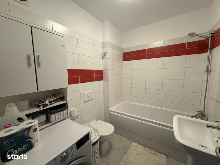 Apartament cu 3 camere decomandat în Apărătorii Patriei