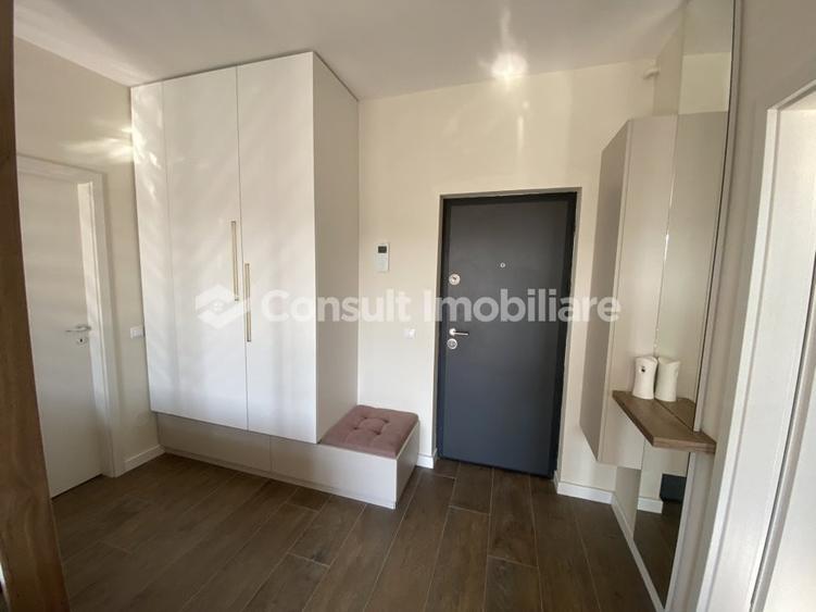 Apartament cu 2 camere semidecomandat, mobilat în Chinteni