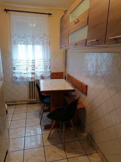 Apartament cu 2 camere decomandat în Dumbrăvița