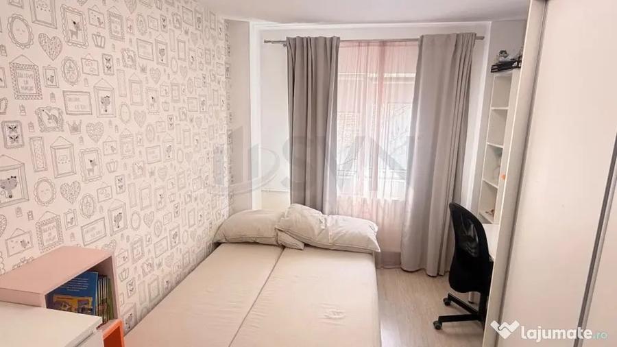 Apartament cu 3 camere semidecomandat în Ștefan cel Mare
