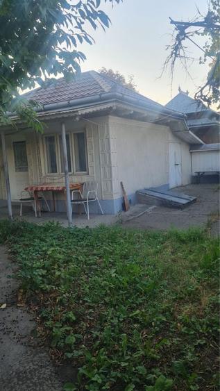 Casă cu 4 camere în Târpești