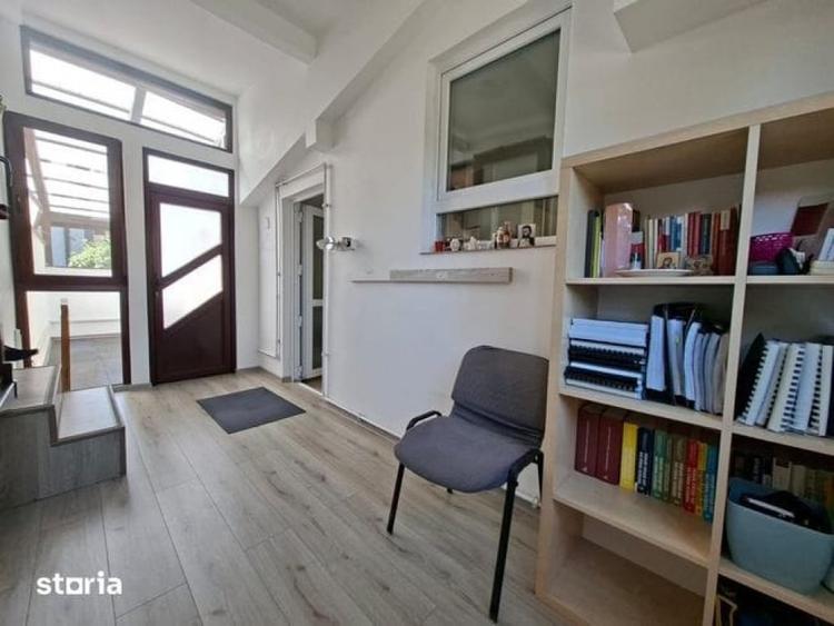 Casă cu 3 camere cu Teren 1600 Mp în Central
