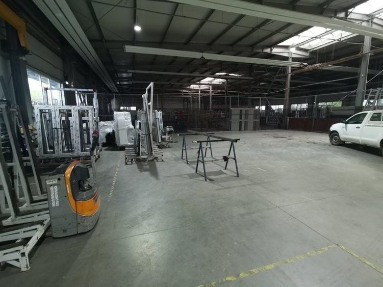 Spațiu industrial, de 452 mp, în Ghiroda