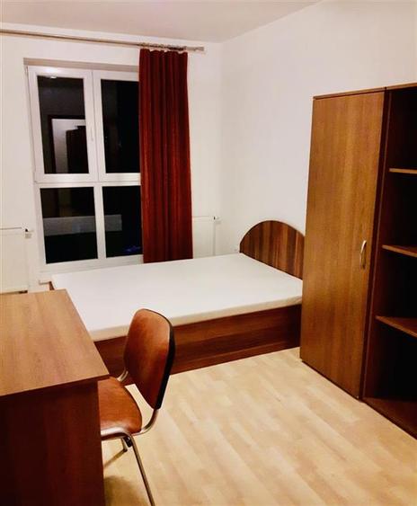 Apartament cu 2 camere decomandat, mobilat în Tractorul