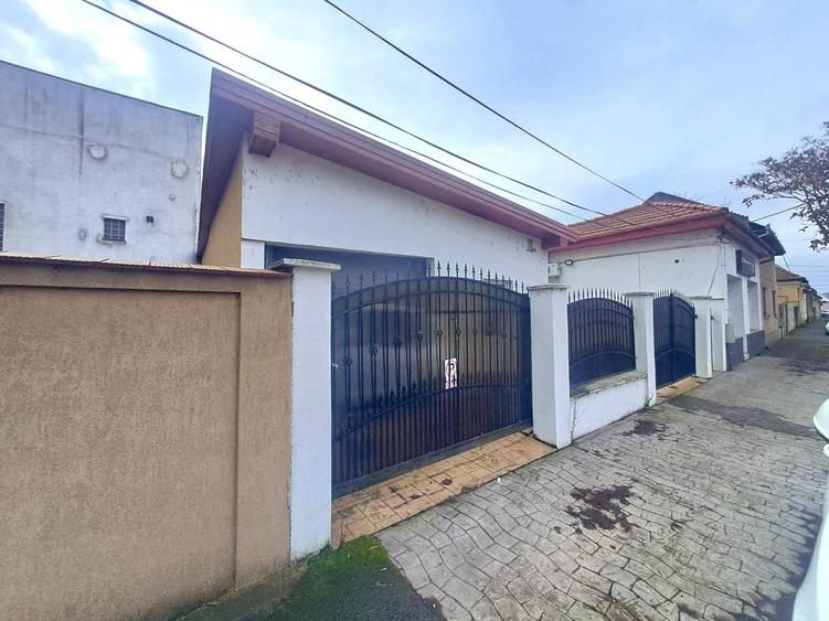 Spațiu comercial, de 185 mp, în Horea
