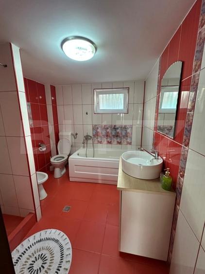 Apartament cu 3 camere decomandat, mobilat în Dâmbul Rotund