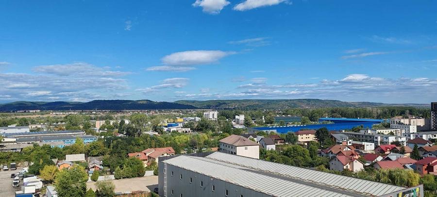 Apartament cu 3 camere decomandat în Nord