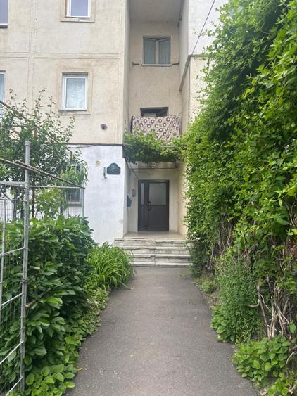 Garsonieră decomandată în Exterior Vest