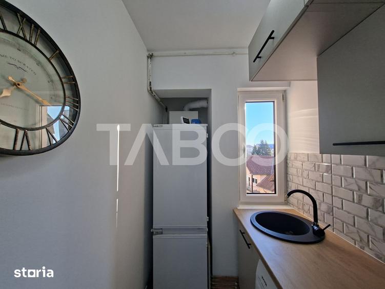 Apartament cu 2 camere nedecomandat, mobilat în Mihai Viteazul