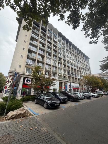 Apartament cu 2 camere semidecomandat în P-ța Romană