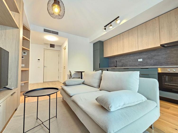 Apartament cu 2 camere semidecomandat, mobilat în Băneasa