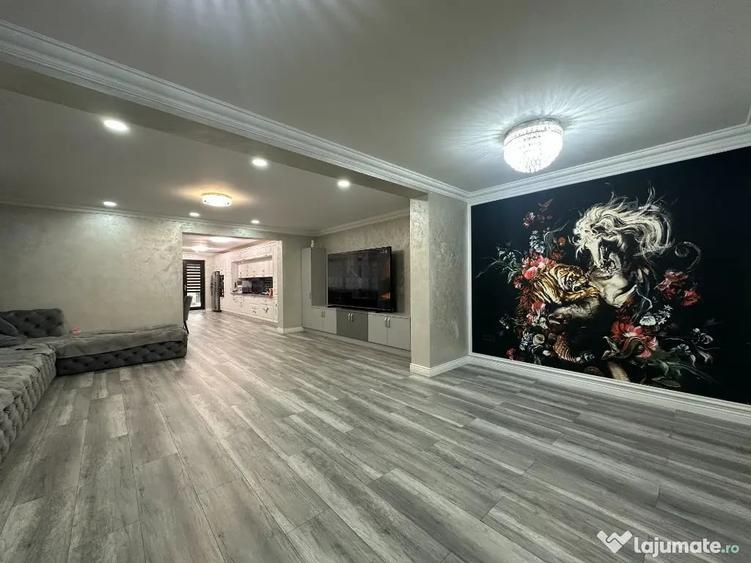 Casă cu 7 camere cu Teren 923 Mp în Chițorani